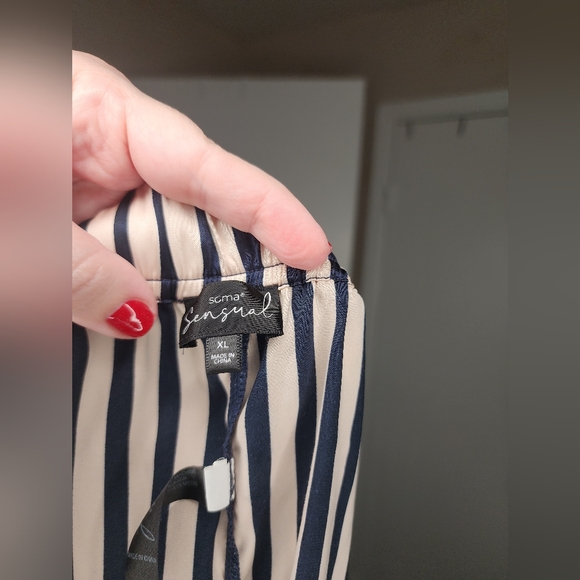 Soma Sensual sleep shorts - Picture 3 of 5